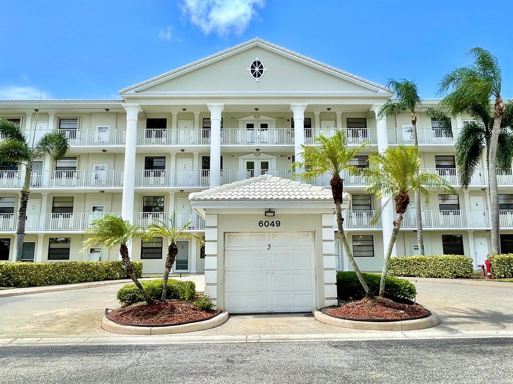 Immaculate 2 Bed 2 Bath Condo plus BONUS room overlooking TRANQUIL LAKE VIEWS in the highly sought Community of Whitehall. NEWLY renovated kitchen with ALL NEW LG Stainless Steel Appliances opened to Living Spaces. This highly desirable unit offers a SPLIT FLOOR PLAN w/ a Spacious Master Bedroom, walk-in closet, open concept main living area + dining room + kitchen, HUGE laundry room w/ bonus area that can be used as an office, fitness space, or 3rd bedroom/den. Elevator in building w/ covered circular drive, Accordion shutters on front windows + roll downs on rear windows. Very nice quiet community + conveniently located just minutes to Town center mall, lots of great restaurants + shopping. Furniture negotiable. Pet friendly. Whitehall is a great community that offers 2 pools and more!