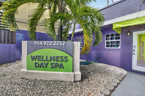 Tiny photo for 2040 Polk Street, Hollywood, FL 33020 (MLS # B26045526)