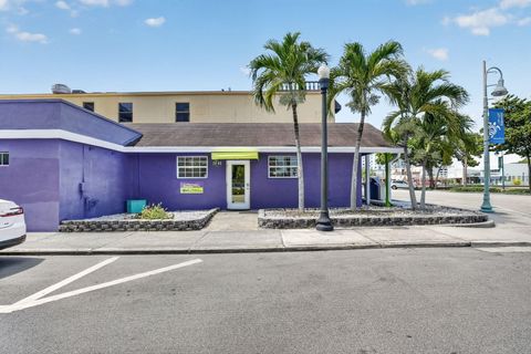 Tiny photo for 2040 Polk Street, Hollywood, FL 33020 (MLS # B26045526)