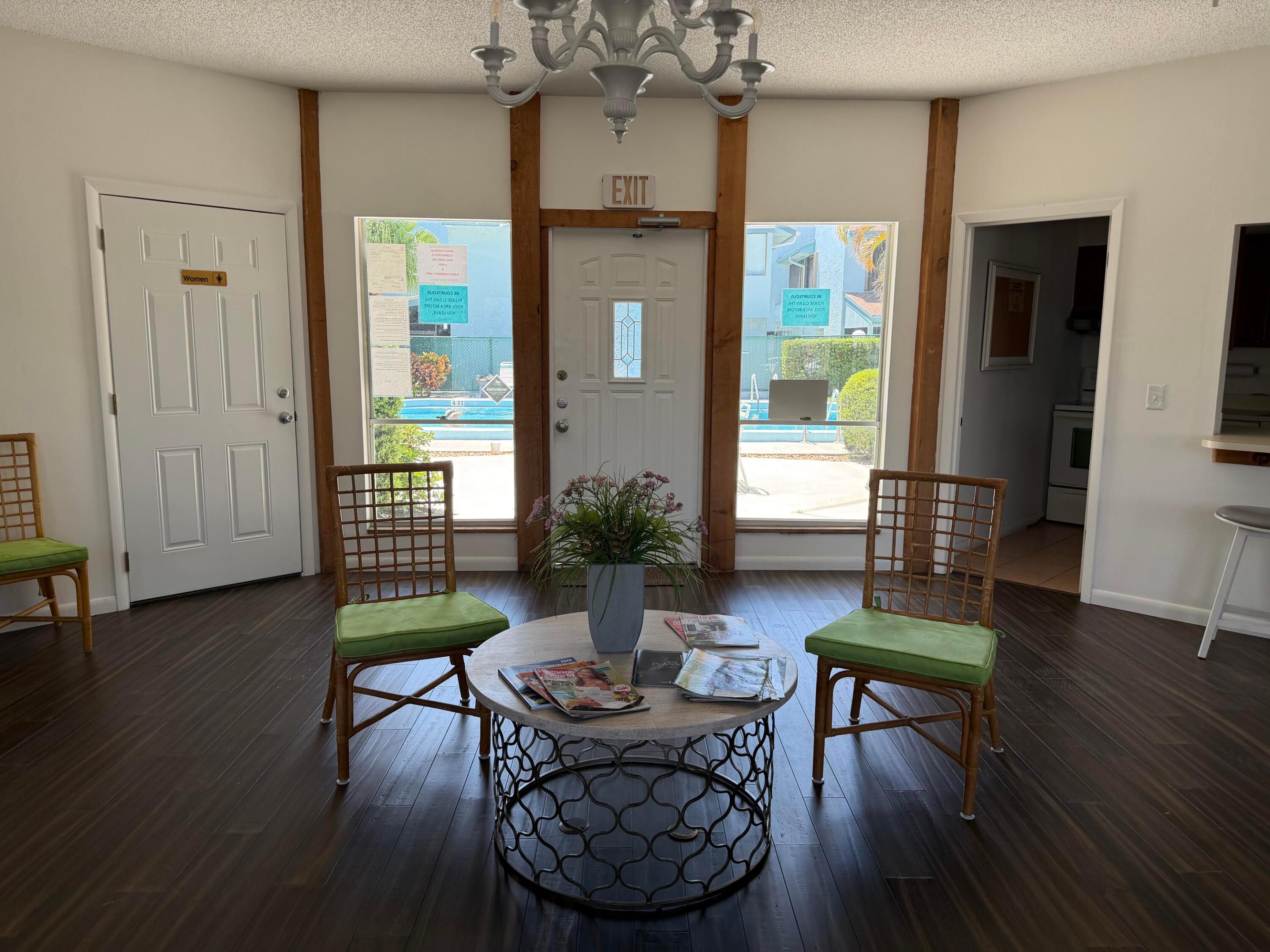 POPPLETON CREEK CONDO - Residential
