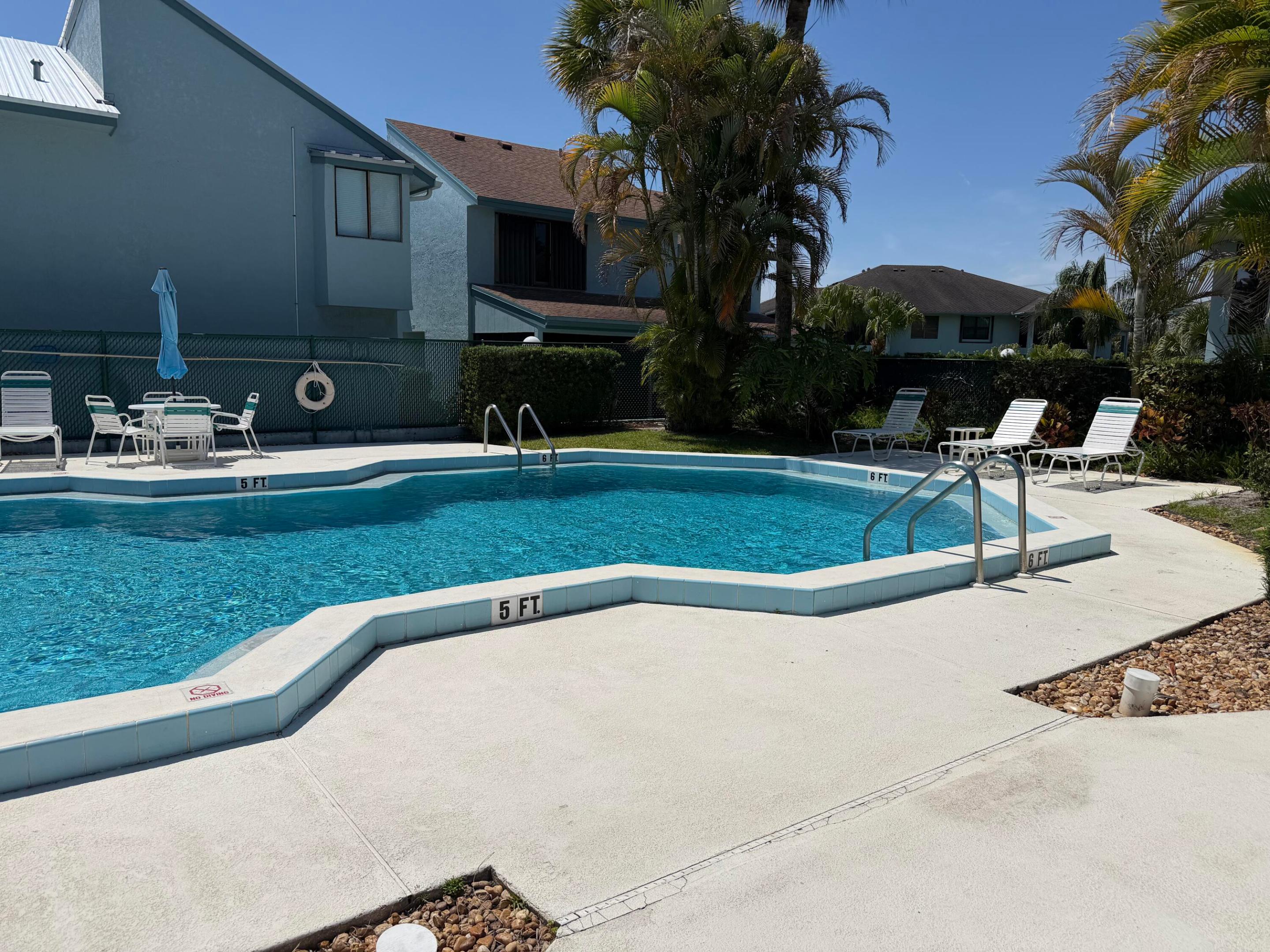 POPPLETON CREEK CONDO - Residential