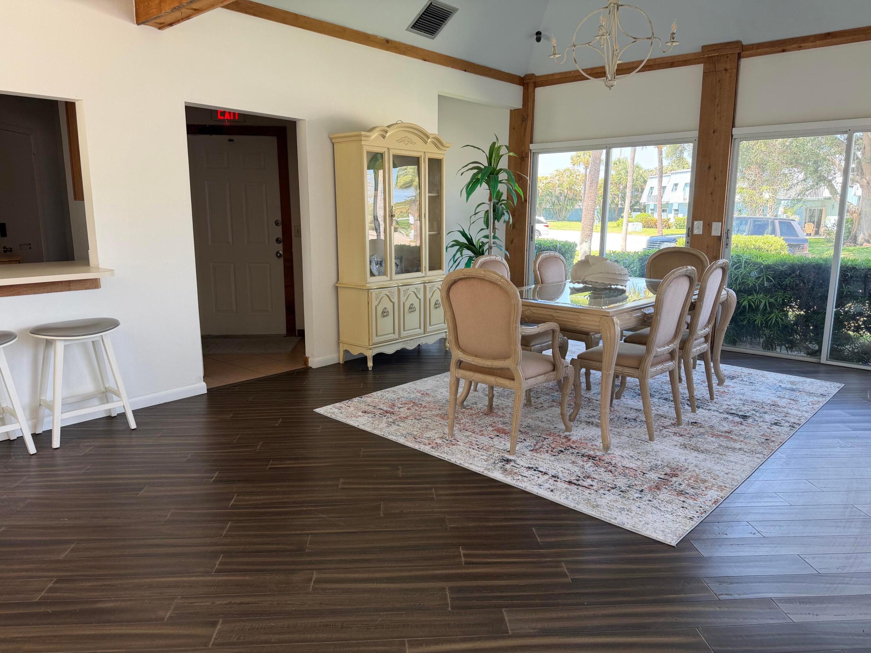 POPPLETON CREEK CONDO - Residential