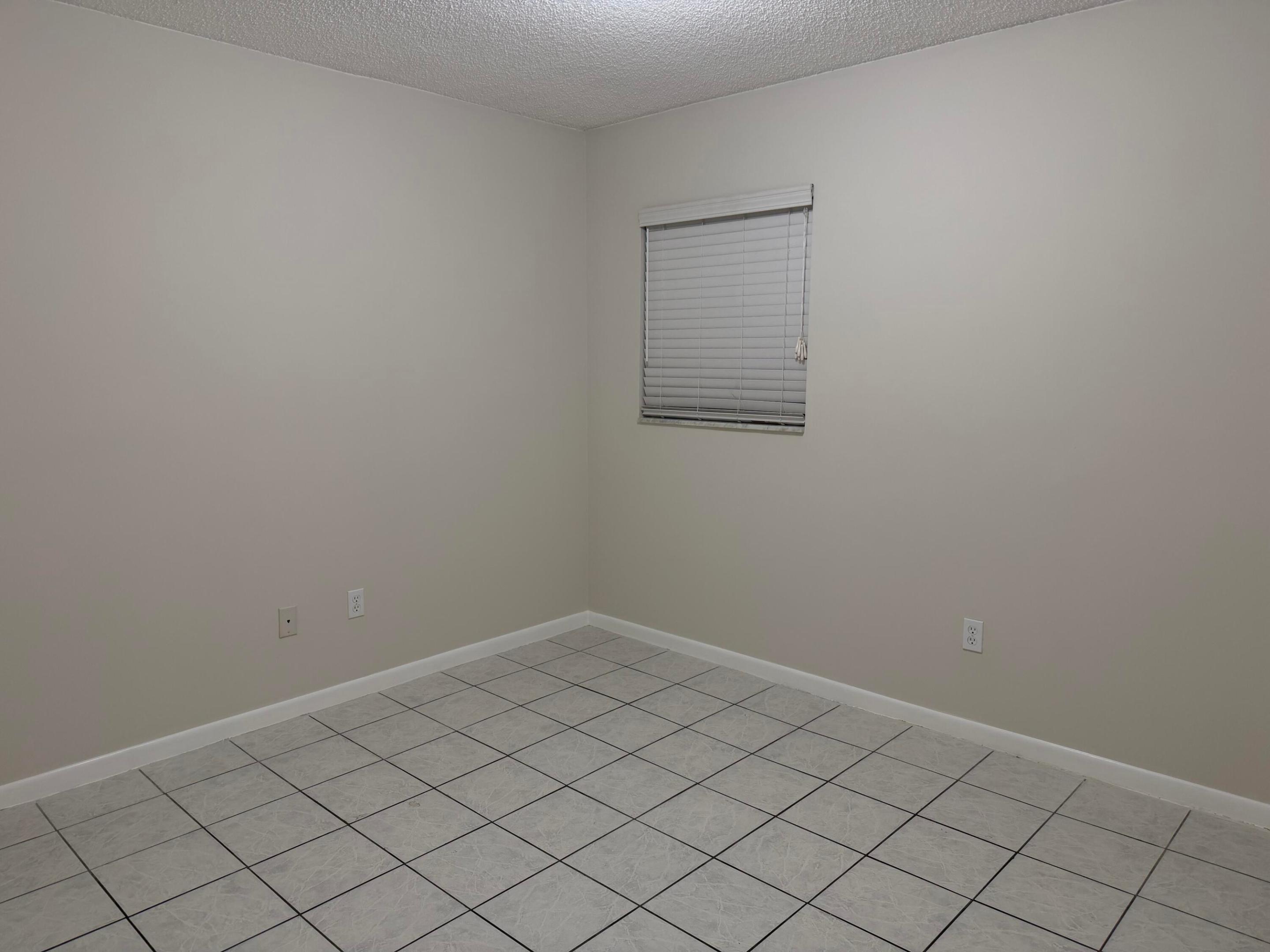 POPPLETON CREEK CONDO - Residential