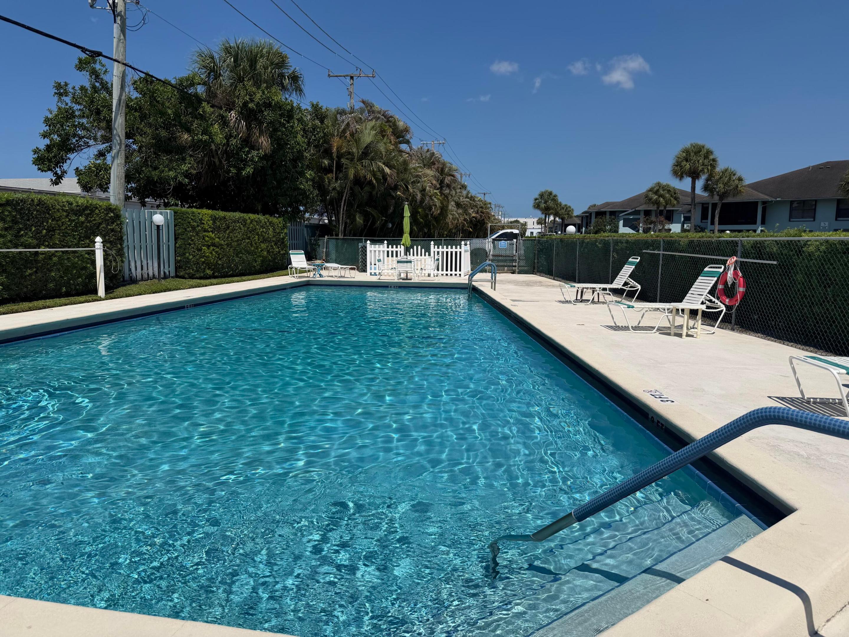POPPLETON CREEK CONDO - Residential
