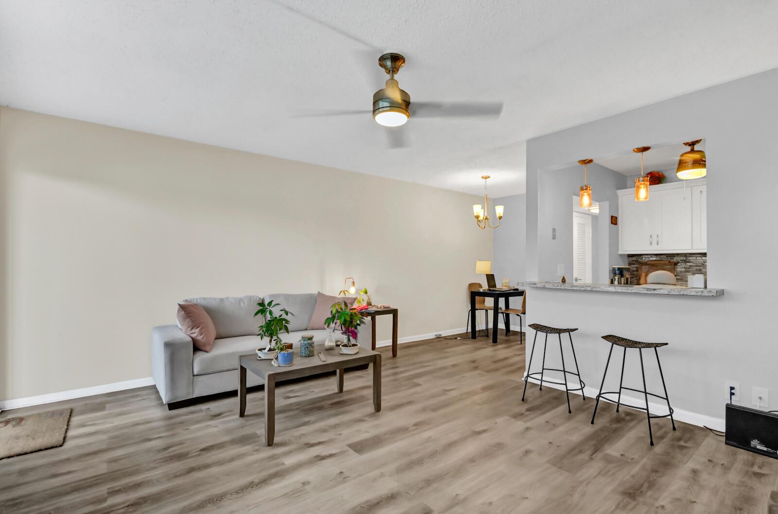 169 Oakridge L 169