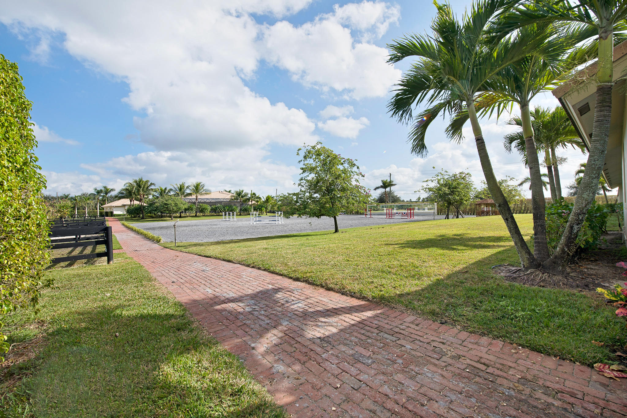 PALM BEACH POINT EAST - Residential