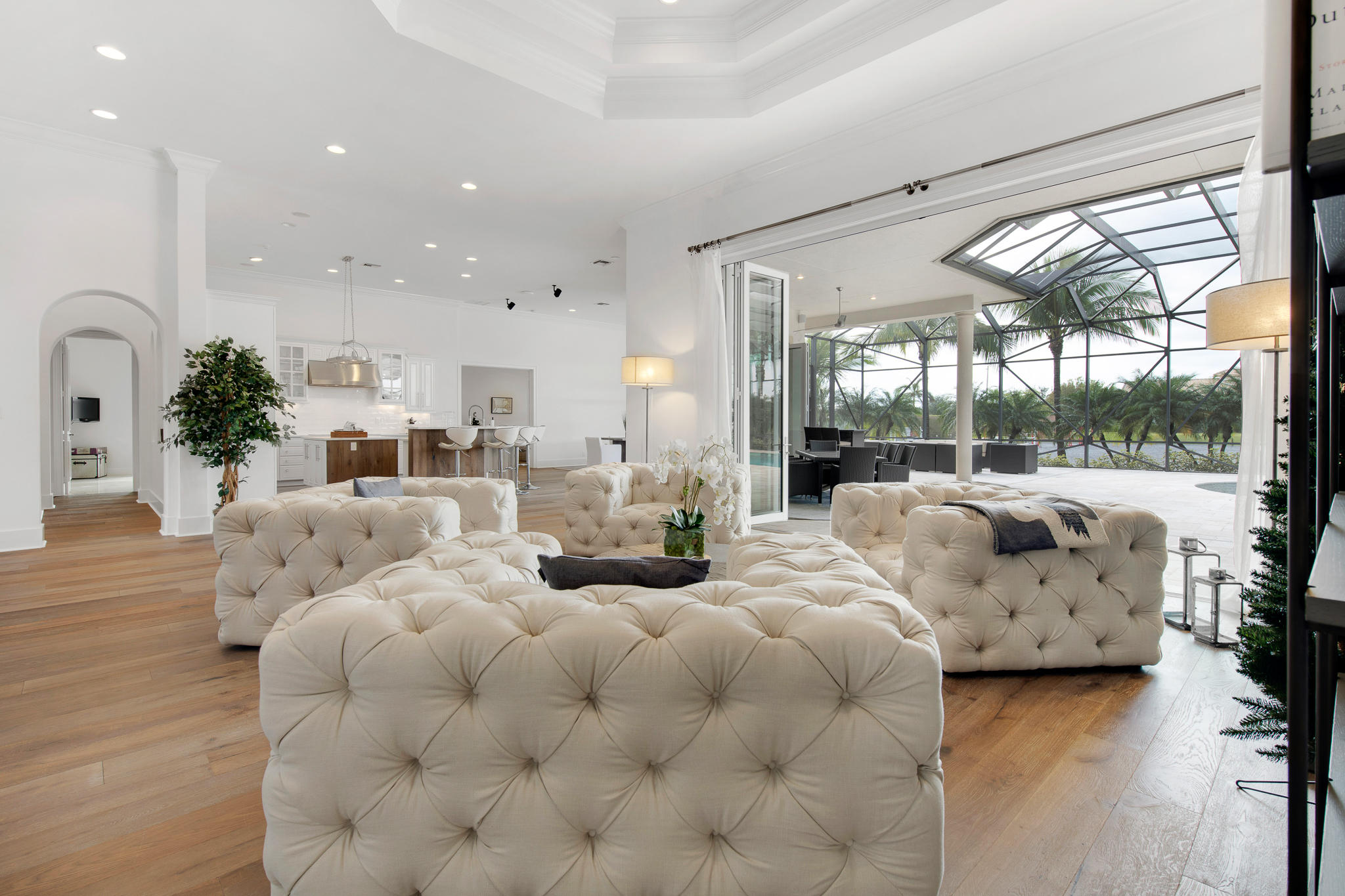 PALM BEACH POINT EAST - Residential