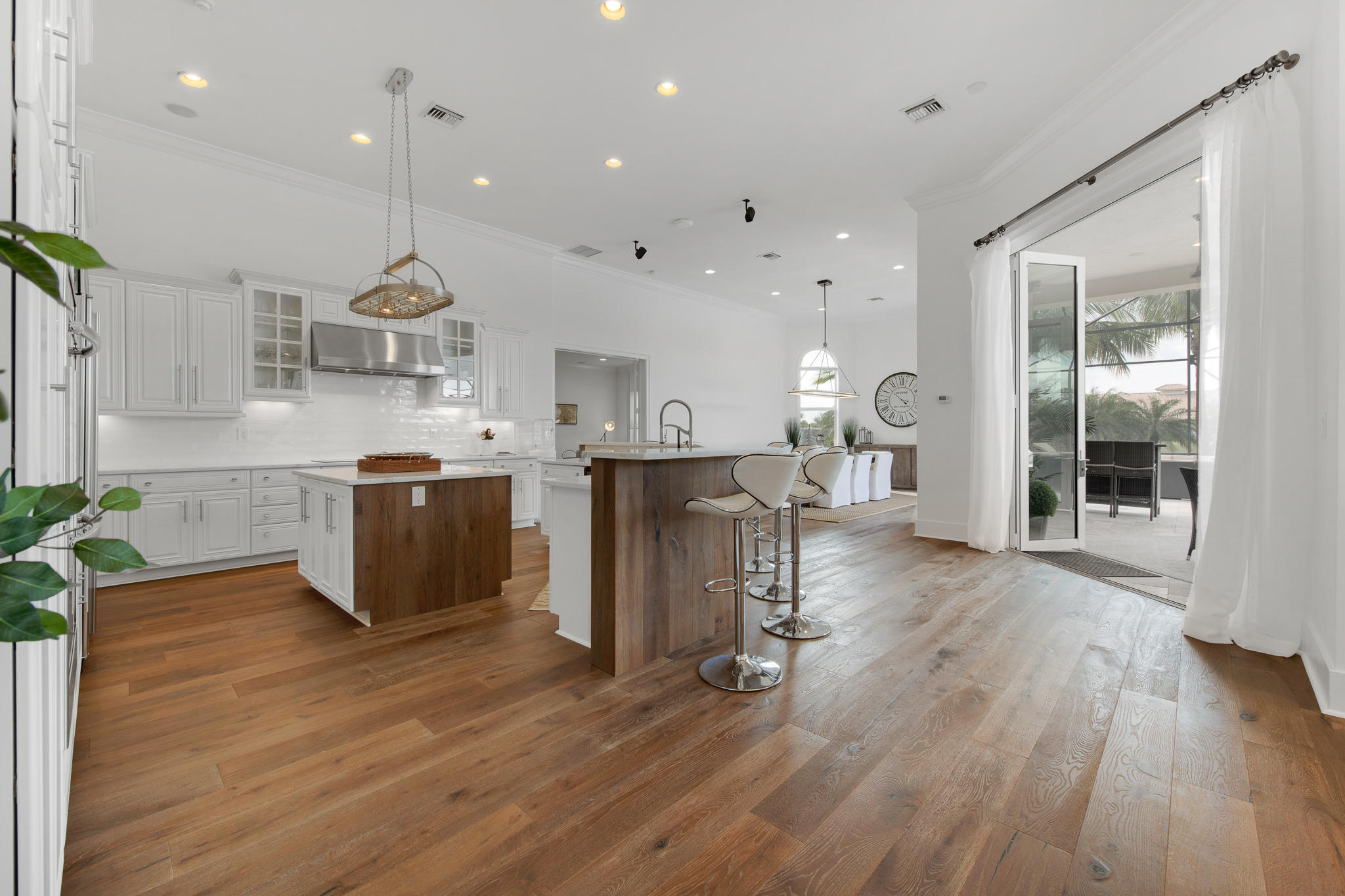 PALM BEACH POINT EAST - Residential