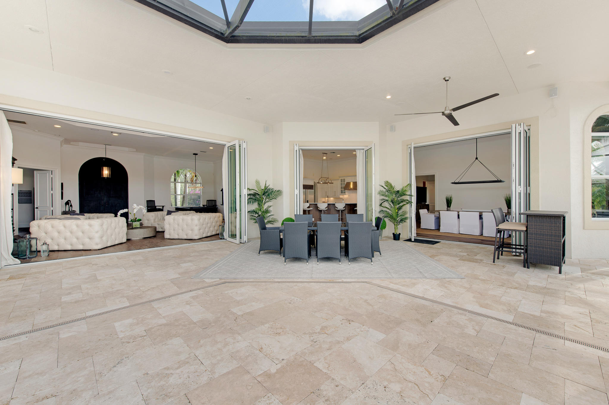 PALM BEACH POINT EAST - Residential