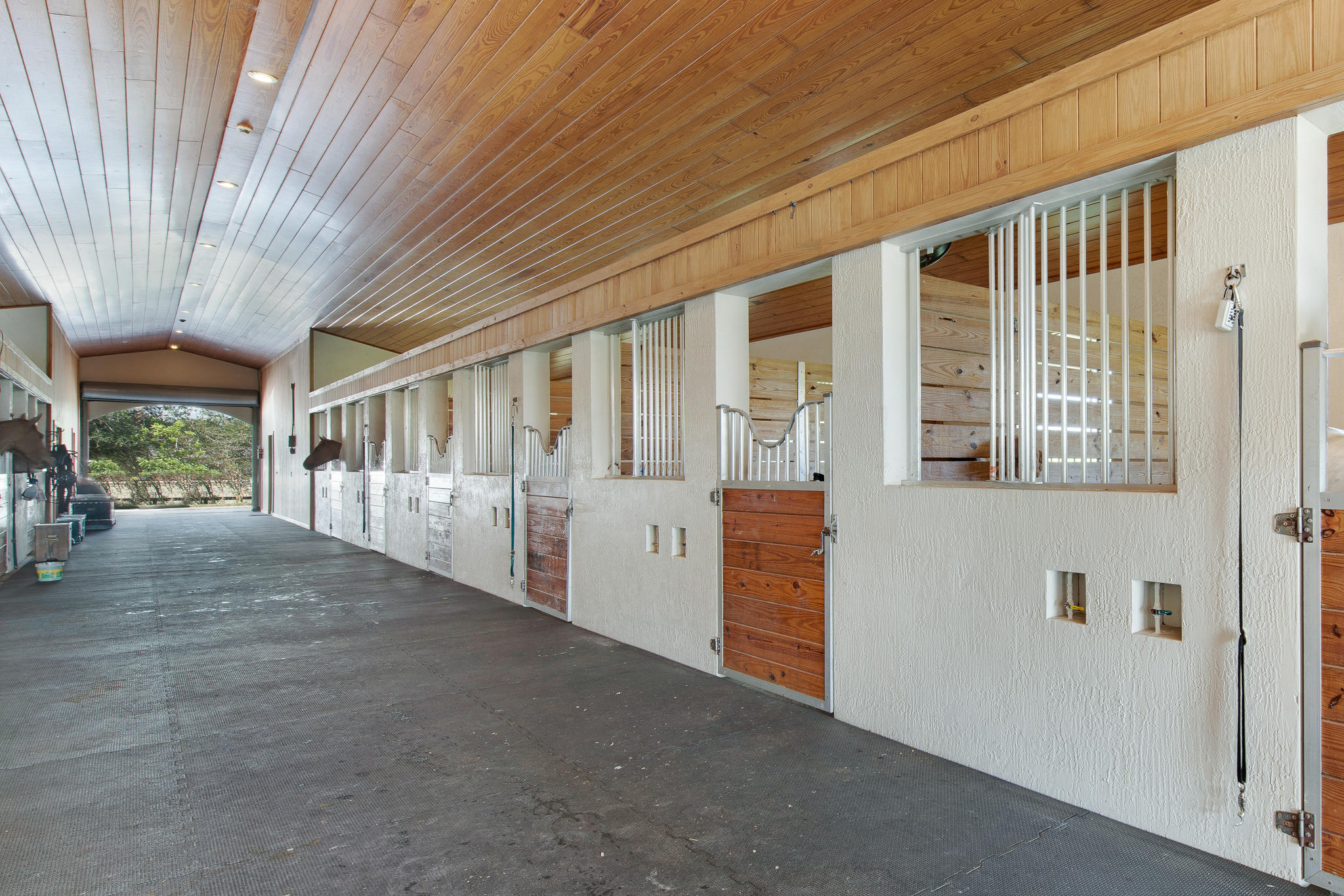 PALM BEACH POINT EAST - Residential