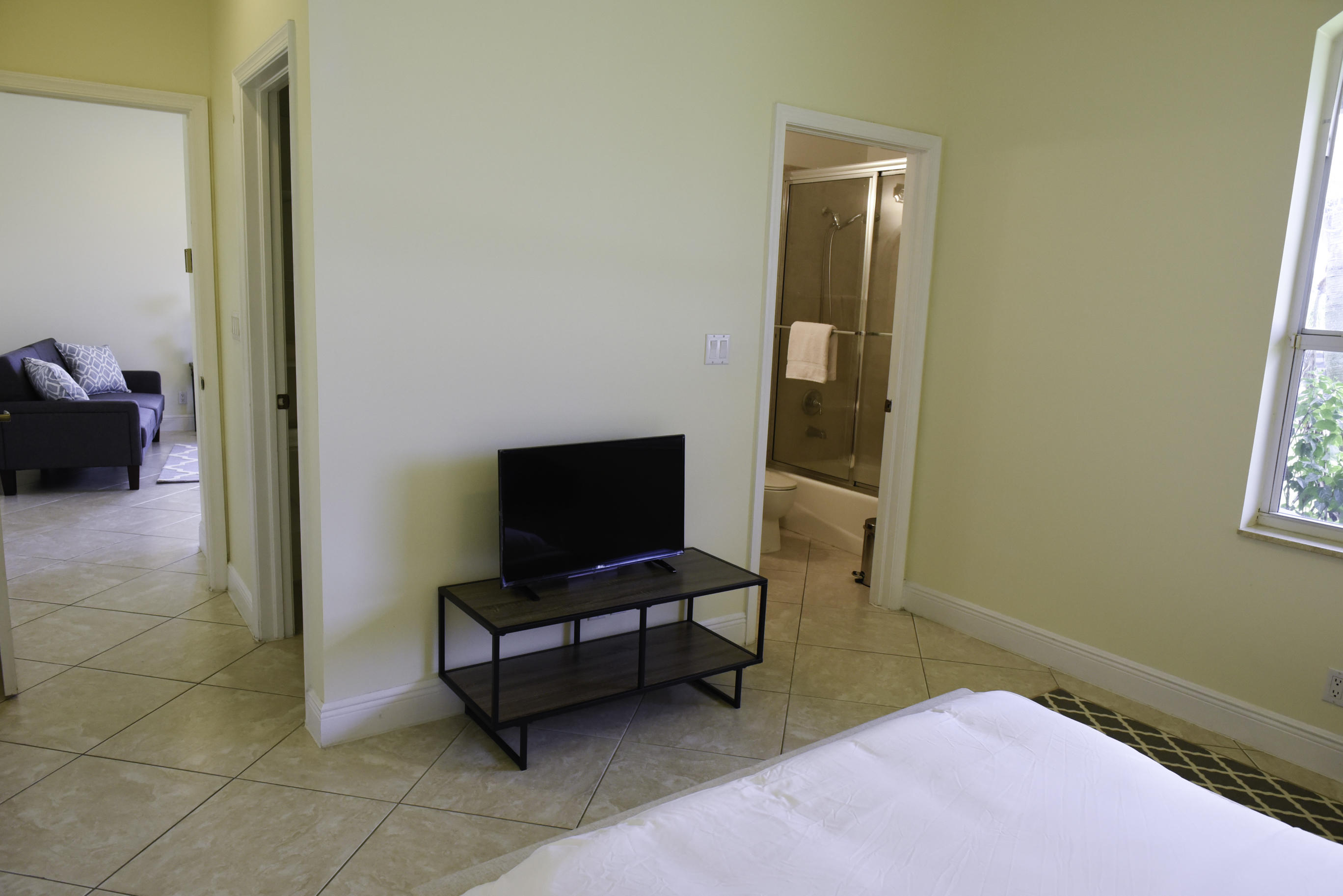 PALM BEACH POINT EAST - Residential