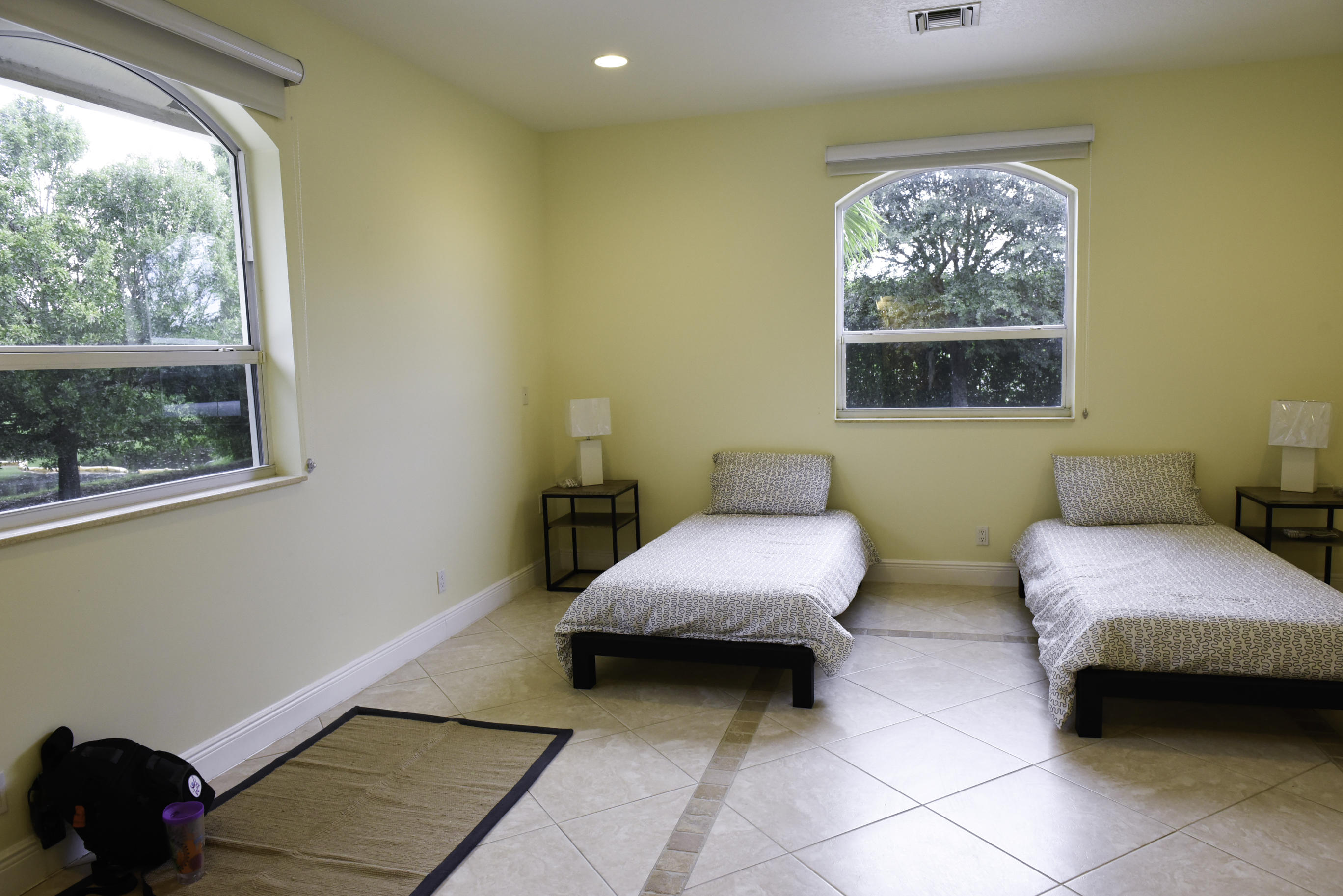 PALM BEACH POINT EAST - Residential