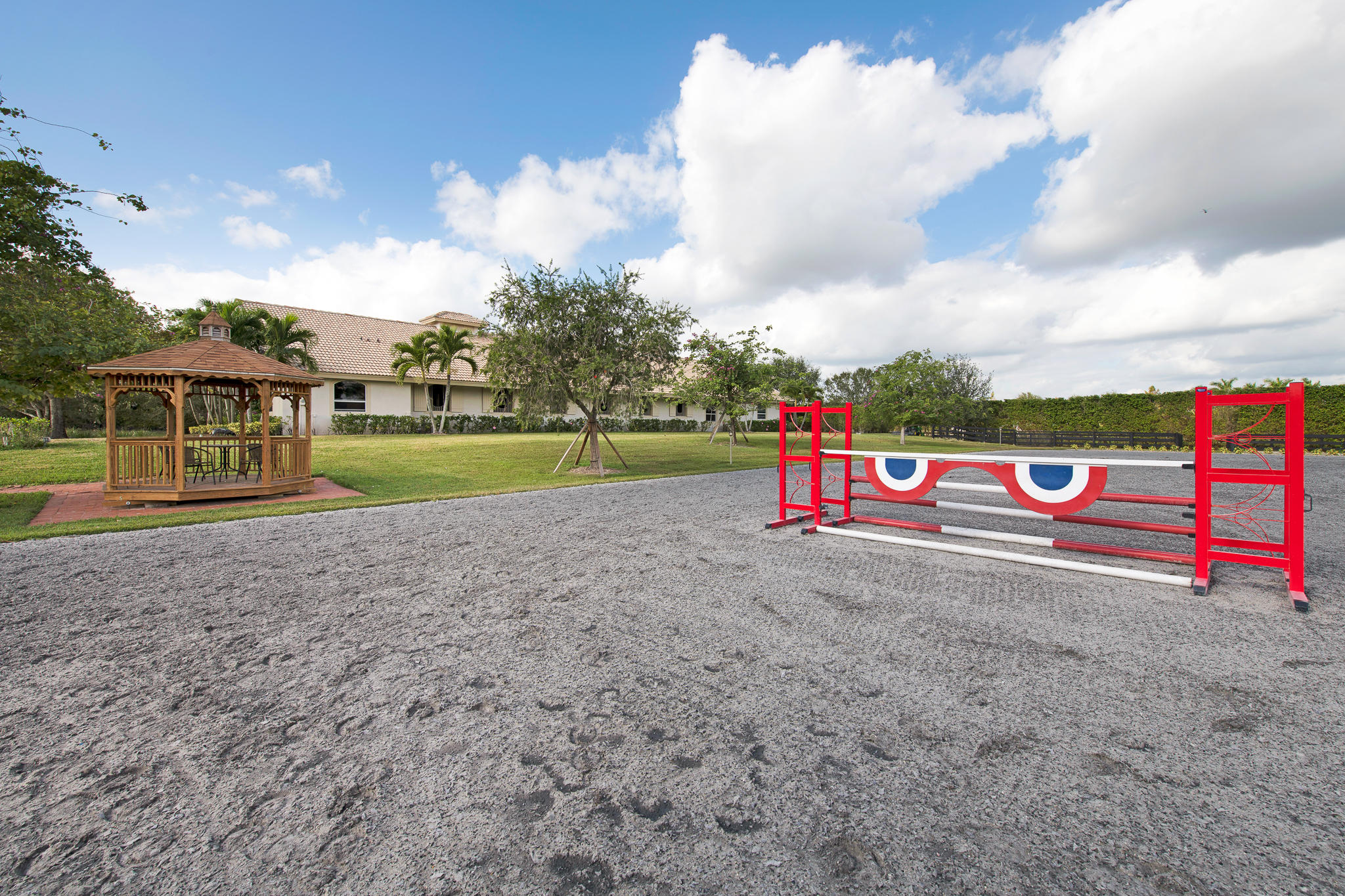 PALM BEACH POINT EAST - Residential