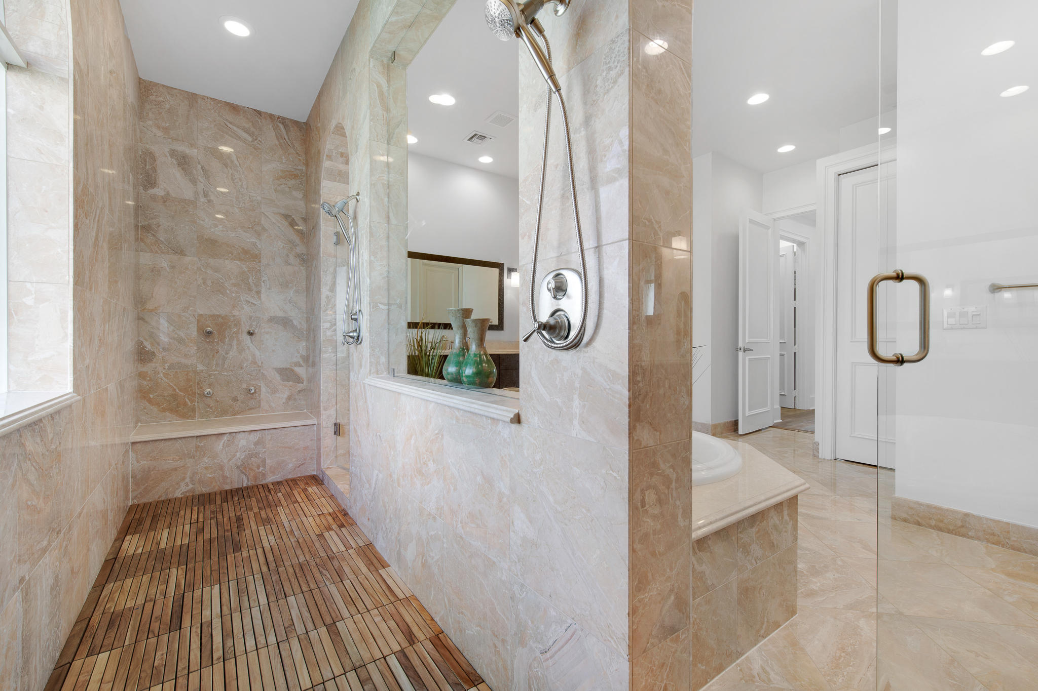 PALM BEACH POINT EAST - Residential