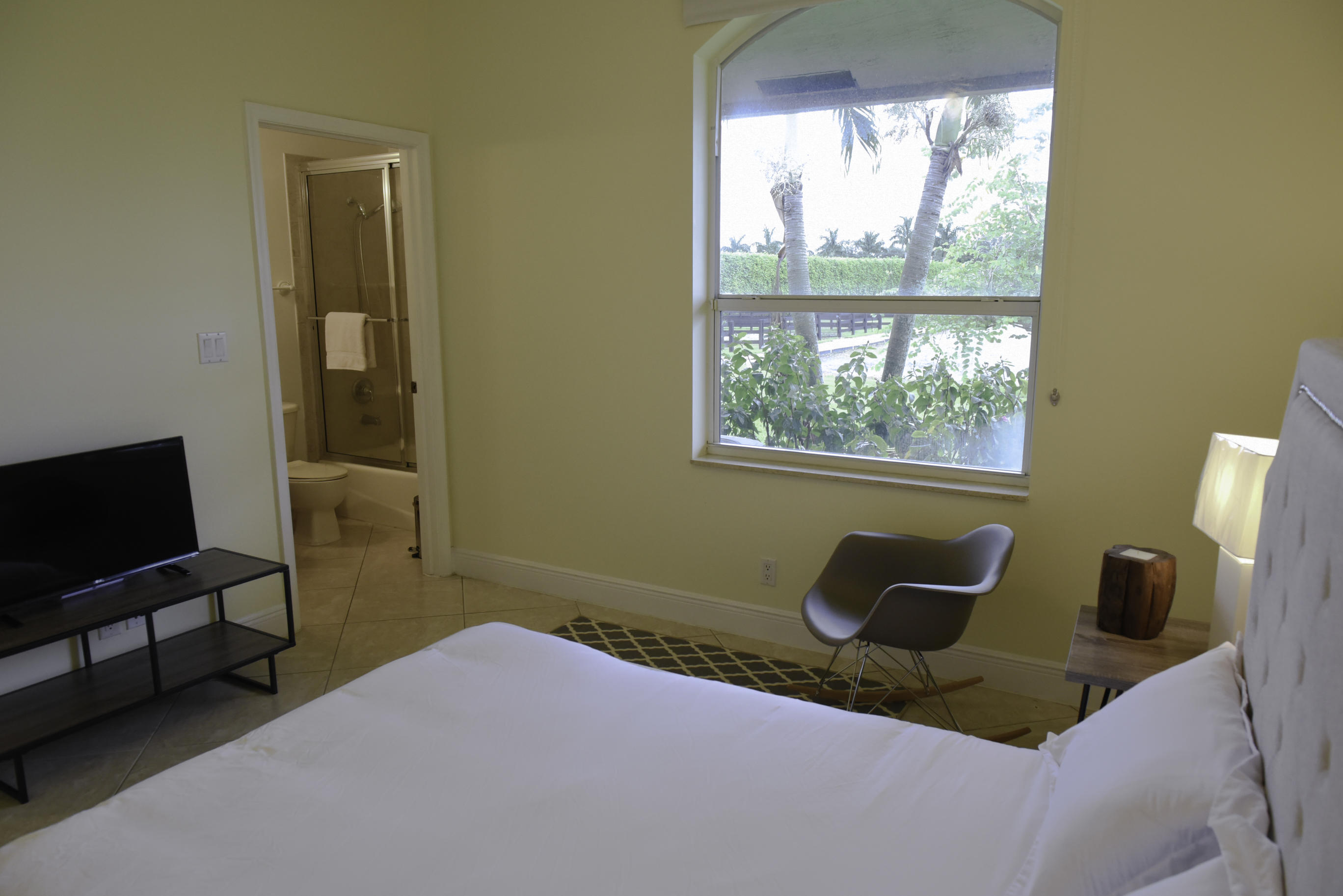 PALM BEACH POINT EAST - Residential