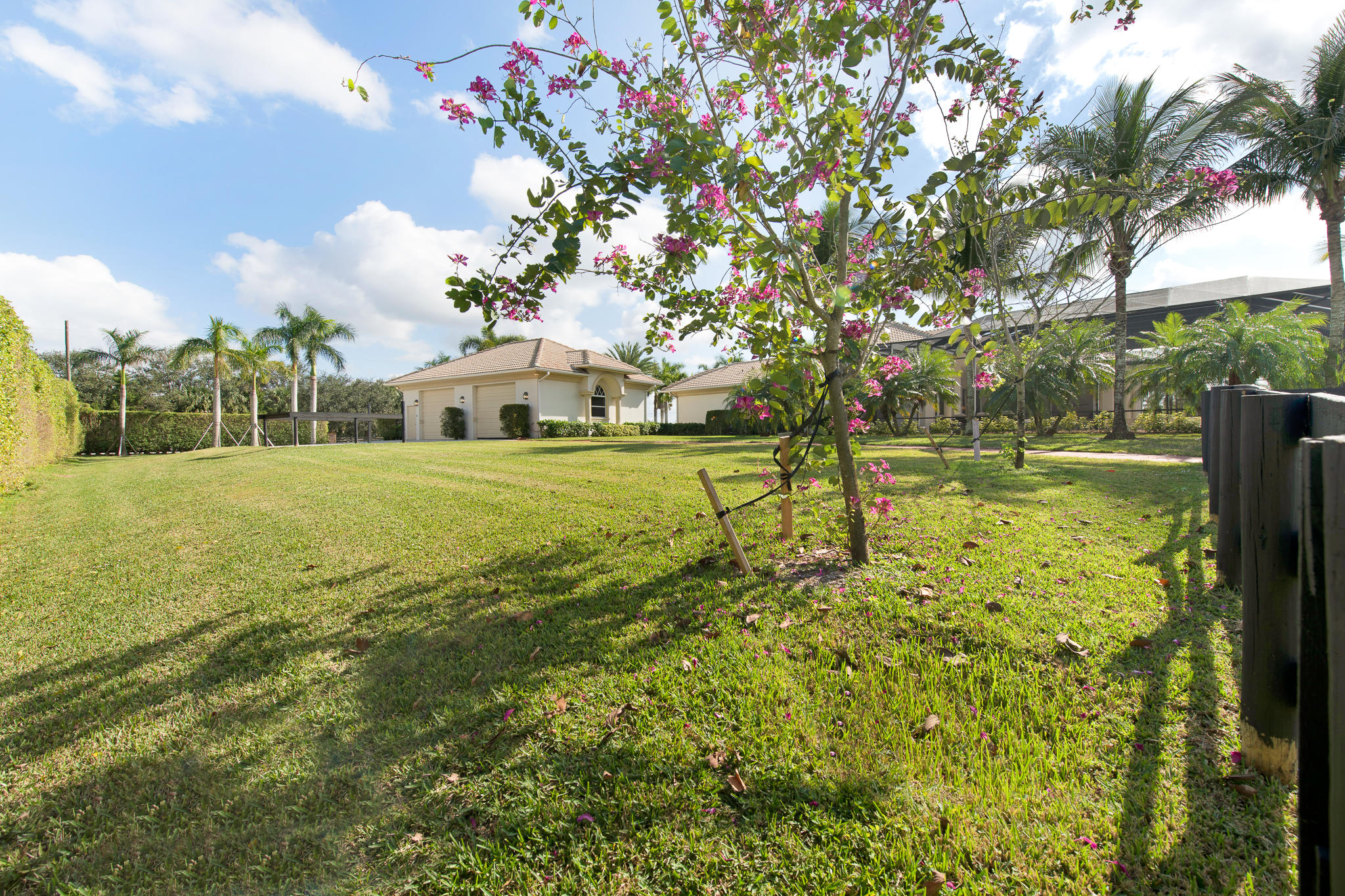 PALM BEACH POINT EAST - Residential