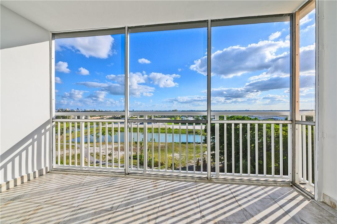 Hillcrest Condo - Residential