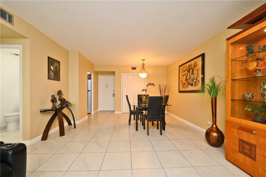 Hillcrest Condo - Residential