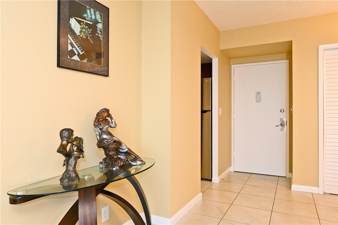 Hillcrest Condo - Residential