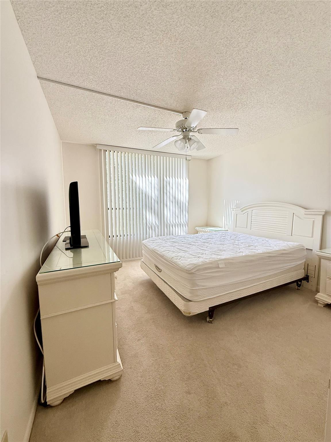 CONCORD VILLAGE CONDOMINI - Residential Lease