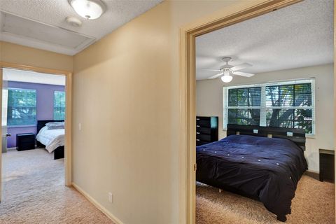 Single Family Residence in Cooper City FL 11302 Port St St 38.jpg