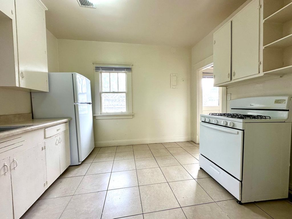 Photo of 523 Valley Forge Road, West Palm Beach, FL 33405 (MLS # B26036595)