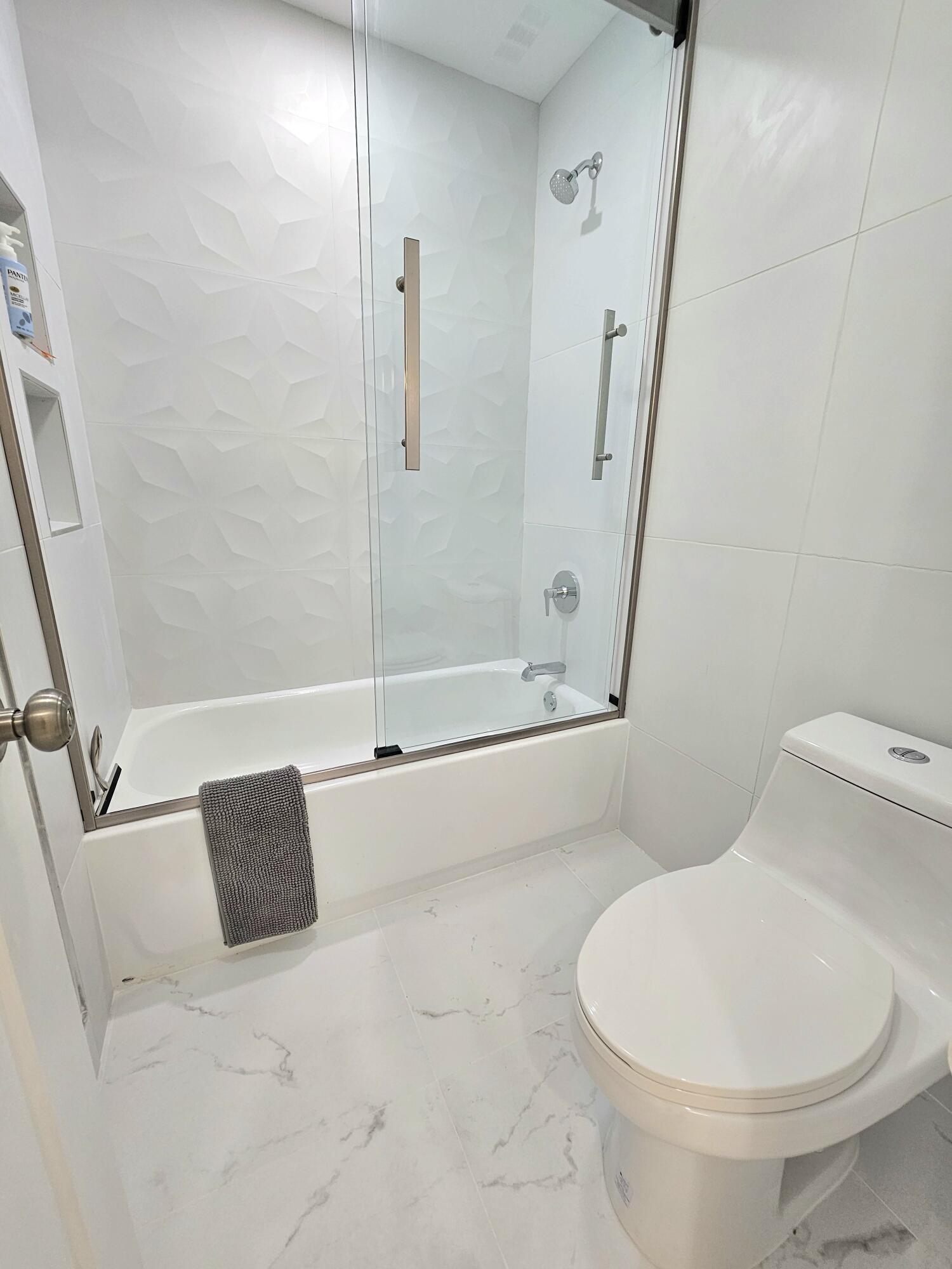 Pines of Delray North Condo - Residential Lease