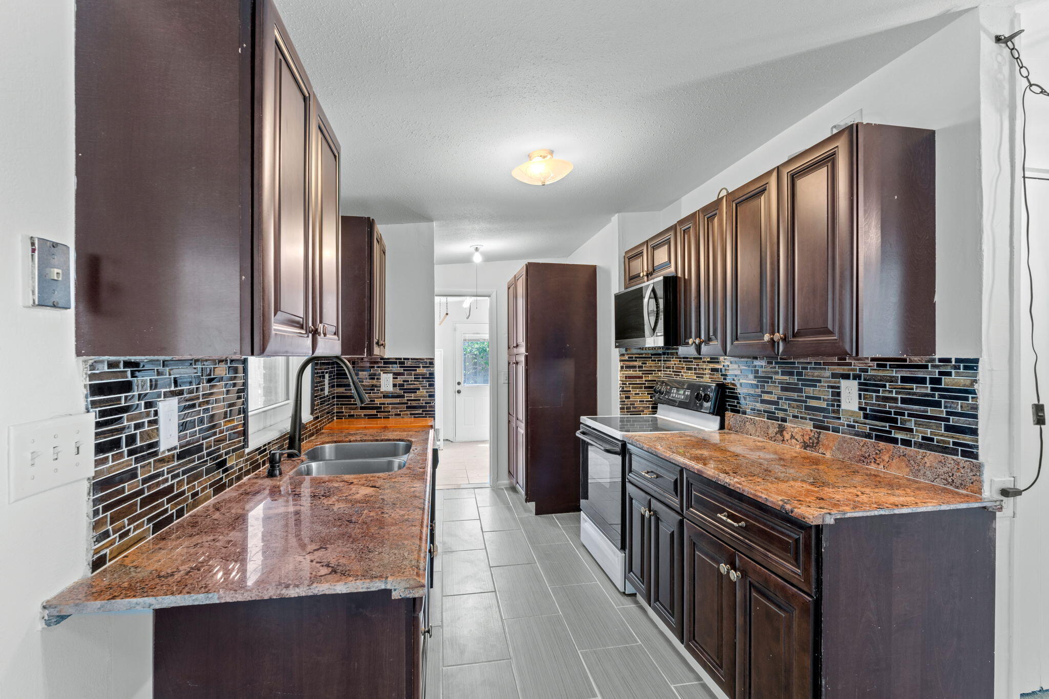 CABANA COLONY - Residential