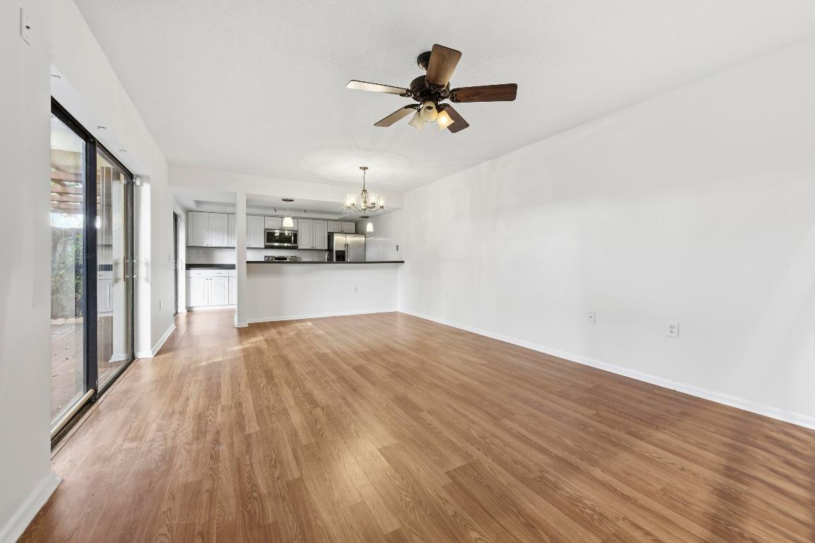 SHERWOOD LAKES - Residential