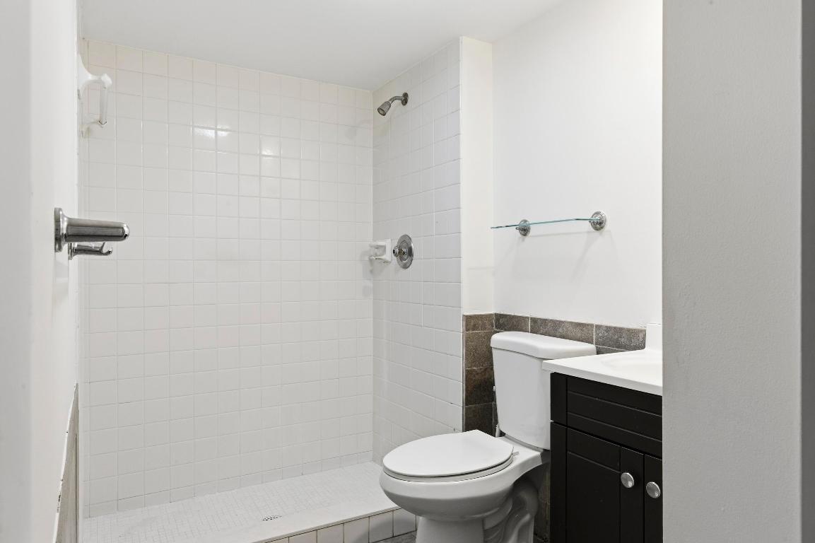 SHERWOOD LAKES - Residential