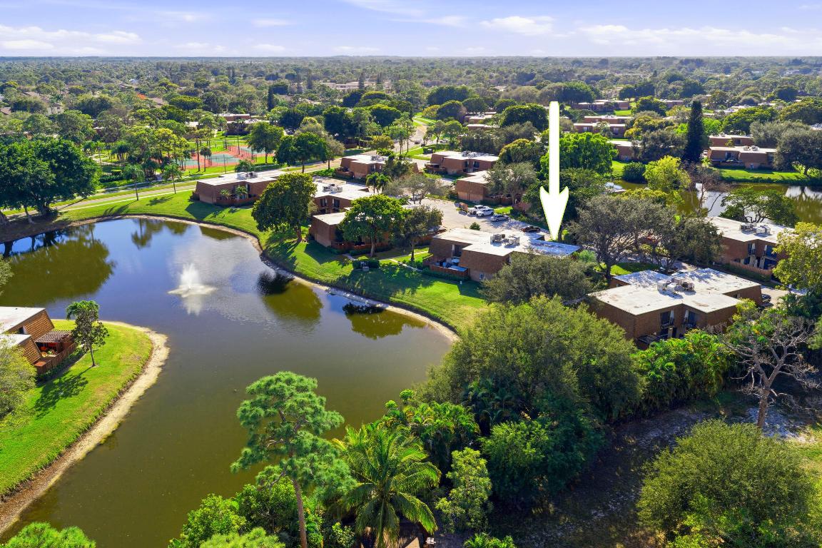 SHERWOOD LAKES - Residential