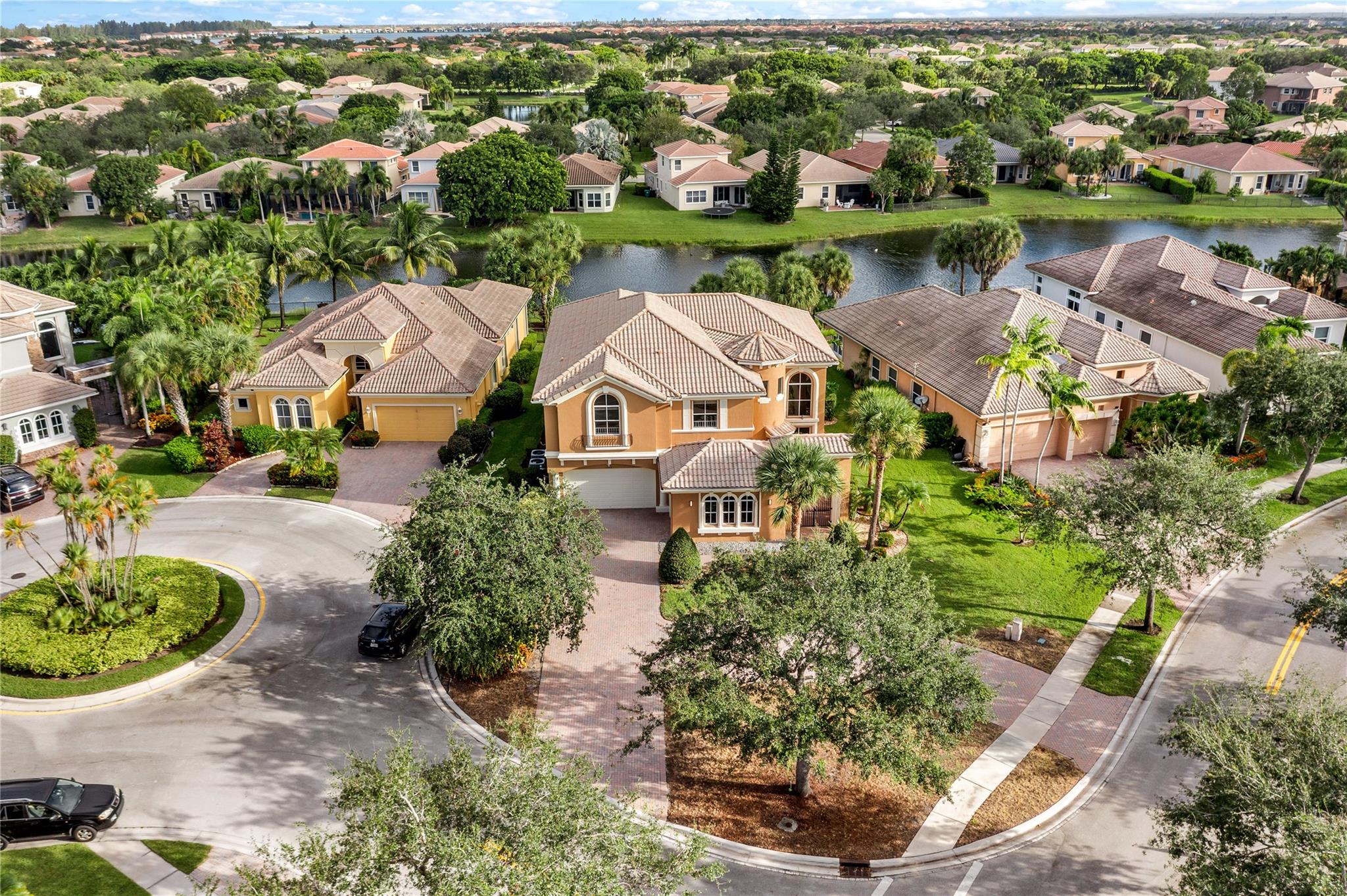 Heron Bay Central 171-23 - Residential Lease