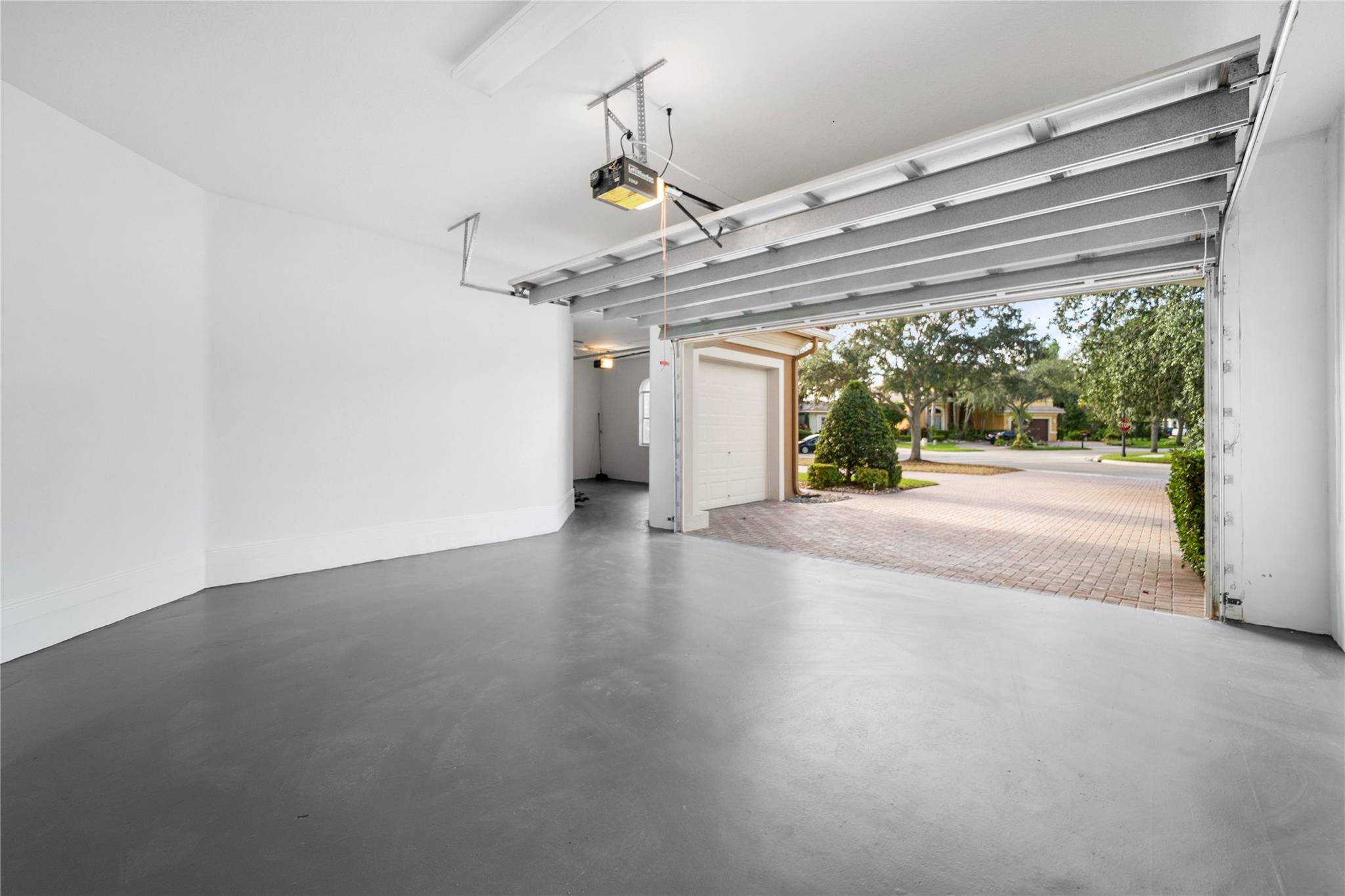 Heron Bay Central 171-23 - Residential Lease