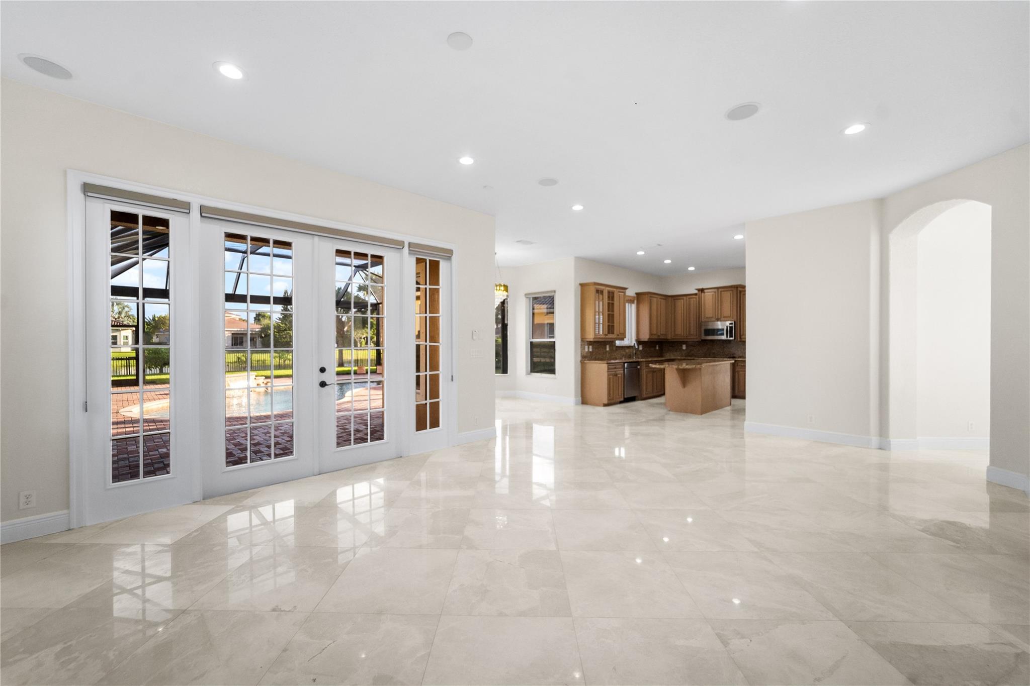 Heron Bay Central 171-23 - Residential Lease