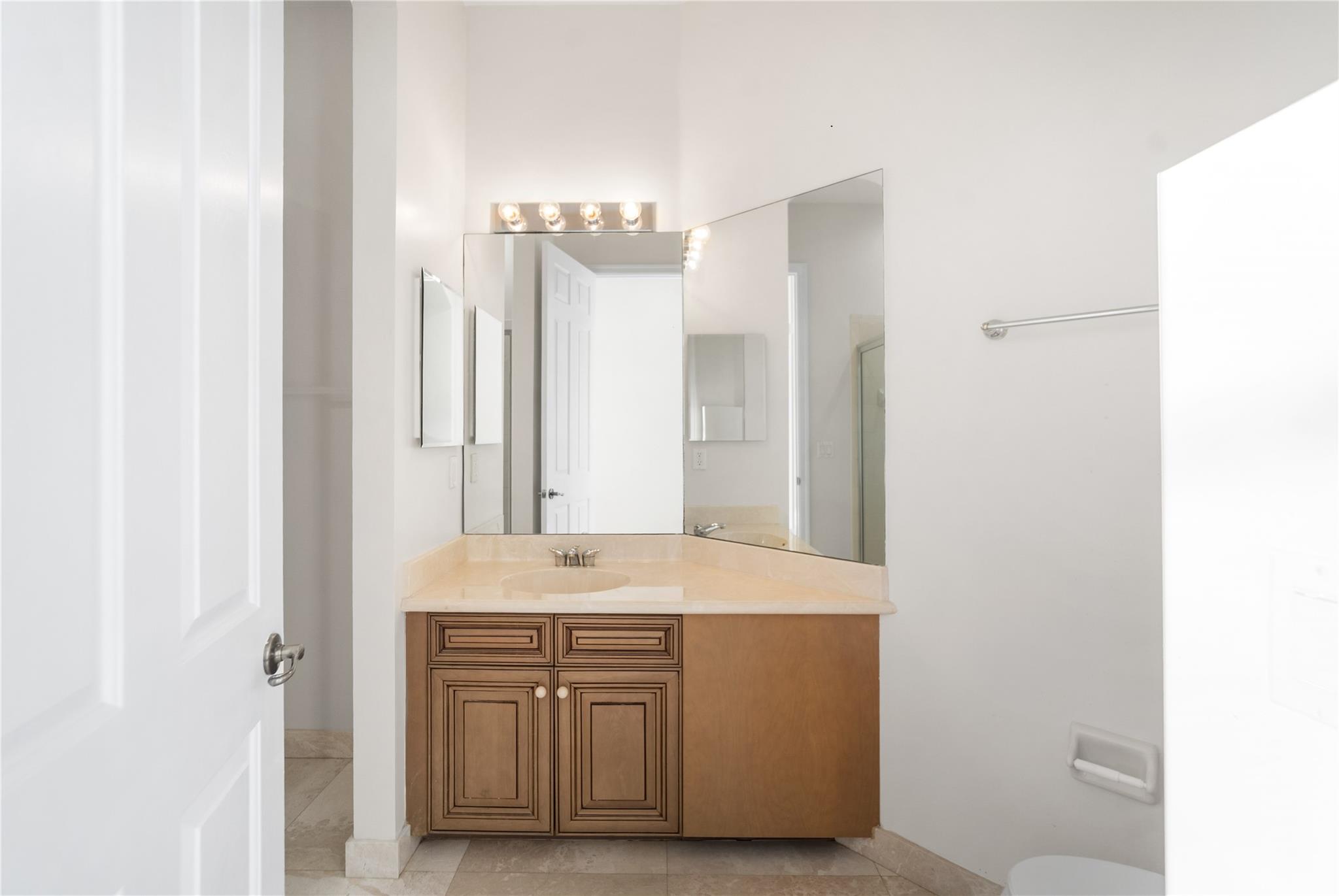 Heron Bay Central 171-23 - Residential Lease