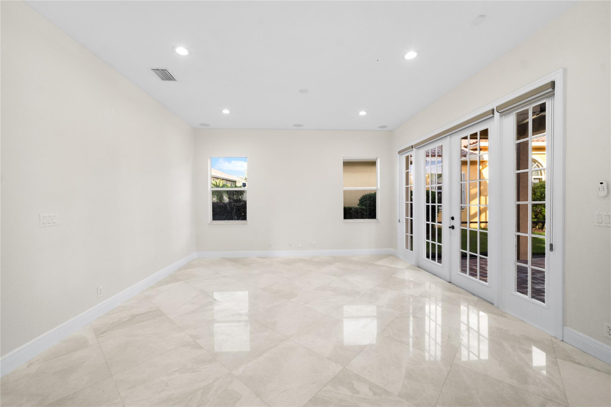 Heron Bay Central 171-23 - Residential Lease