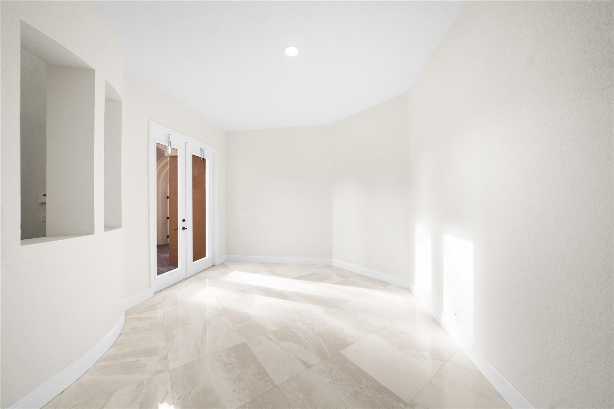 Heron Bay Central 171-23 - Residential Lease