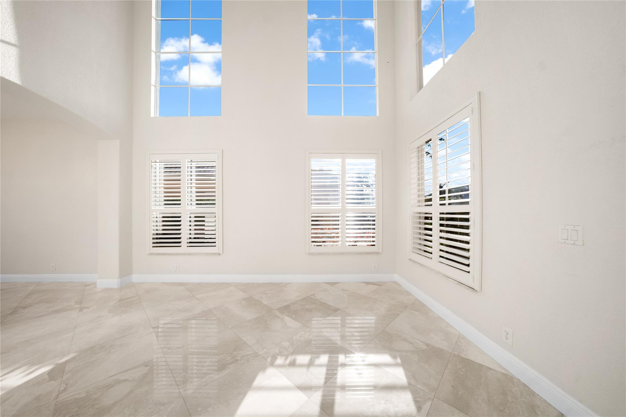 Heron Bay Central 171-23 - Residential Lease