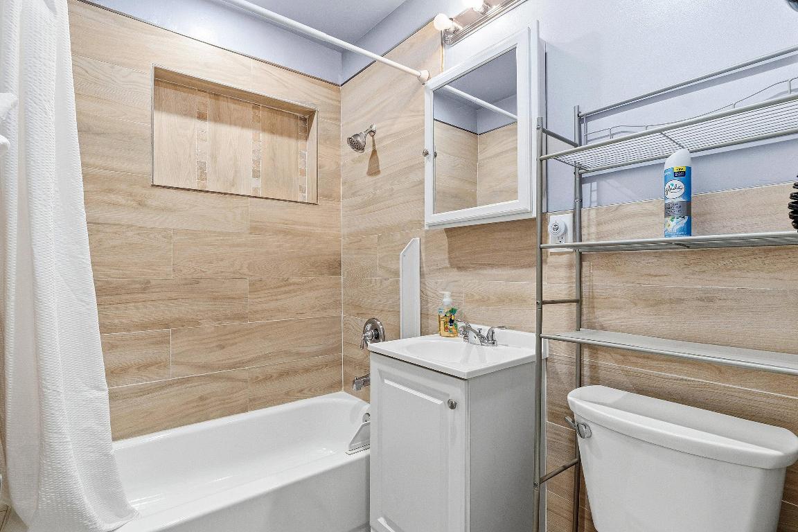 NORTHMORE ADD - Residential