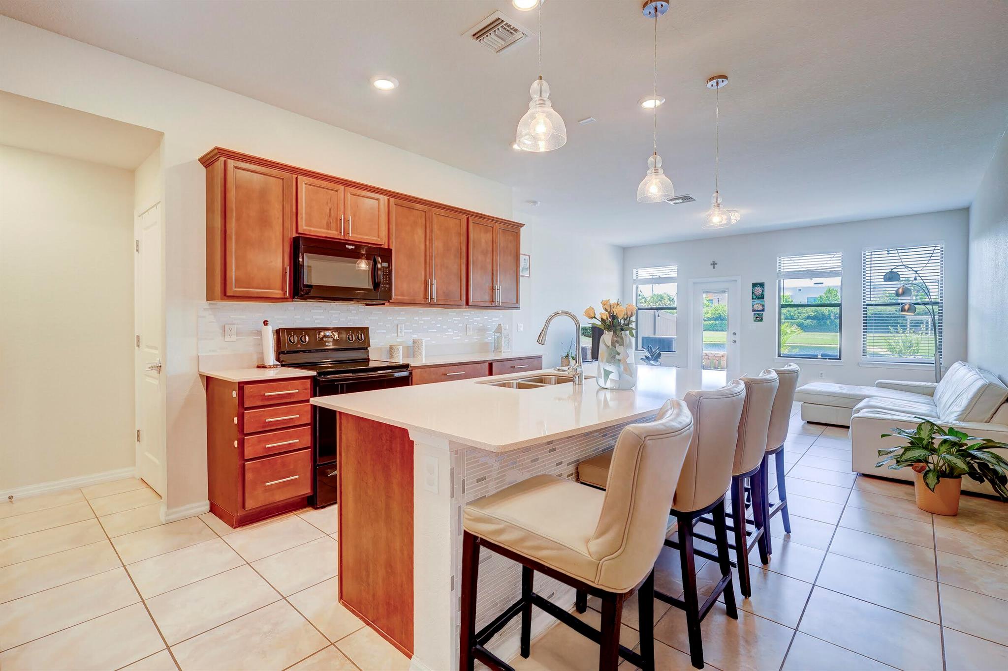 PRESTON SQUARE - Residential