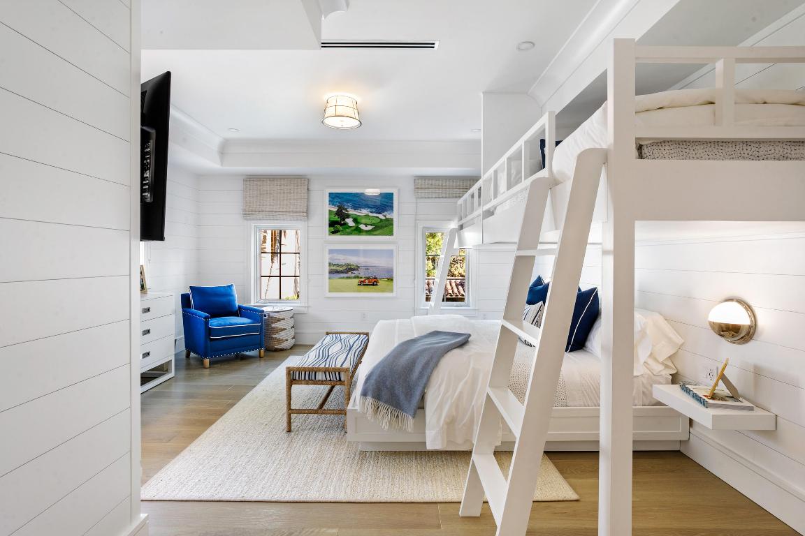 BEARS CLUB VILLAS CONDO - Residential