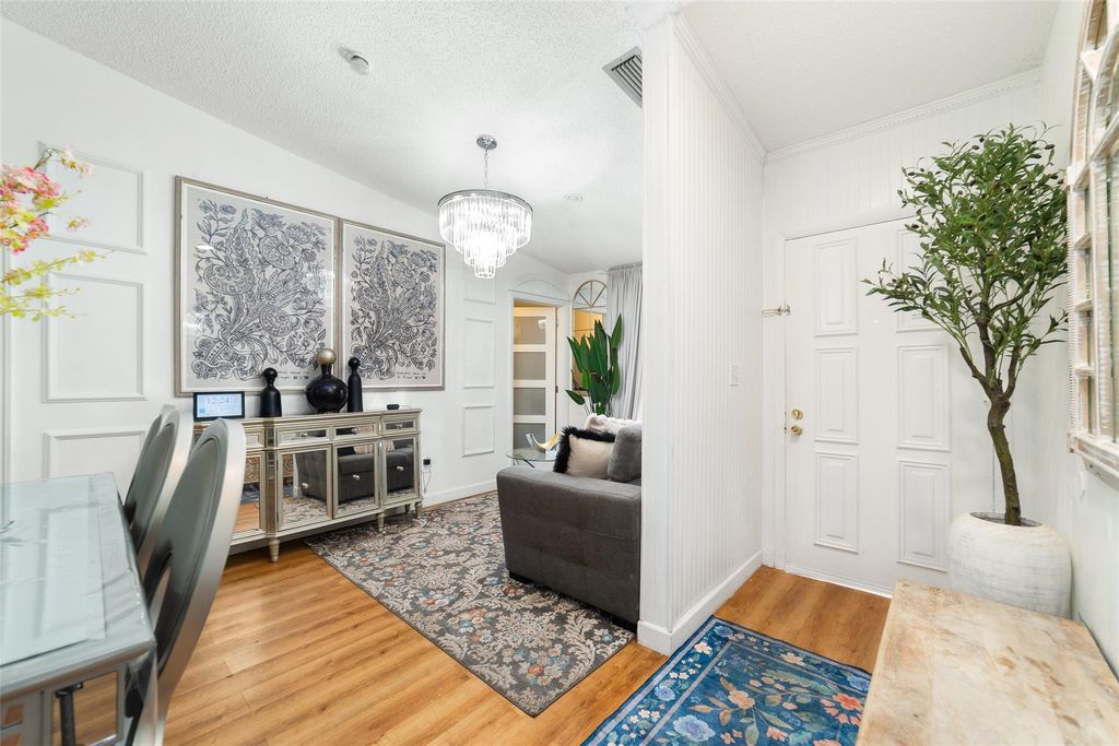 Photo of 9511 W Heather Ln, Miramar, FL 33025 (MLS # F10516000)