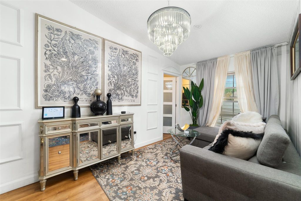 Photo of 9511 W Heather Ln, Miramar, FL 33025 (MLS # F10516000)