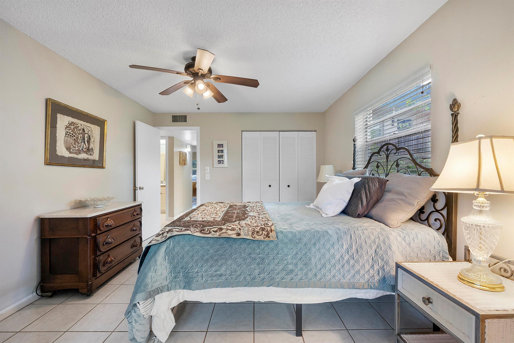 KINGS POINT FLANDERS COND - Residential