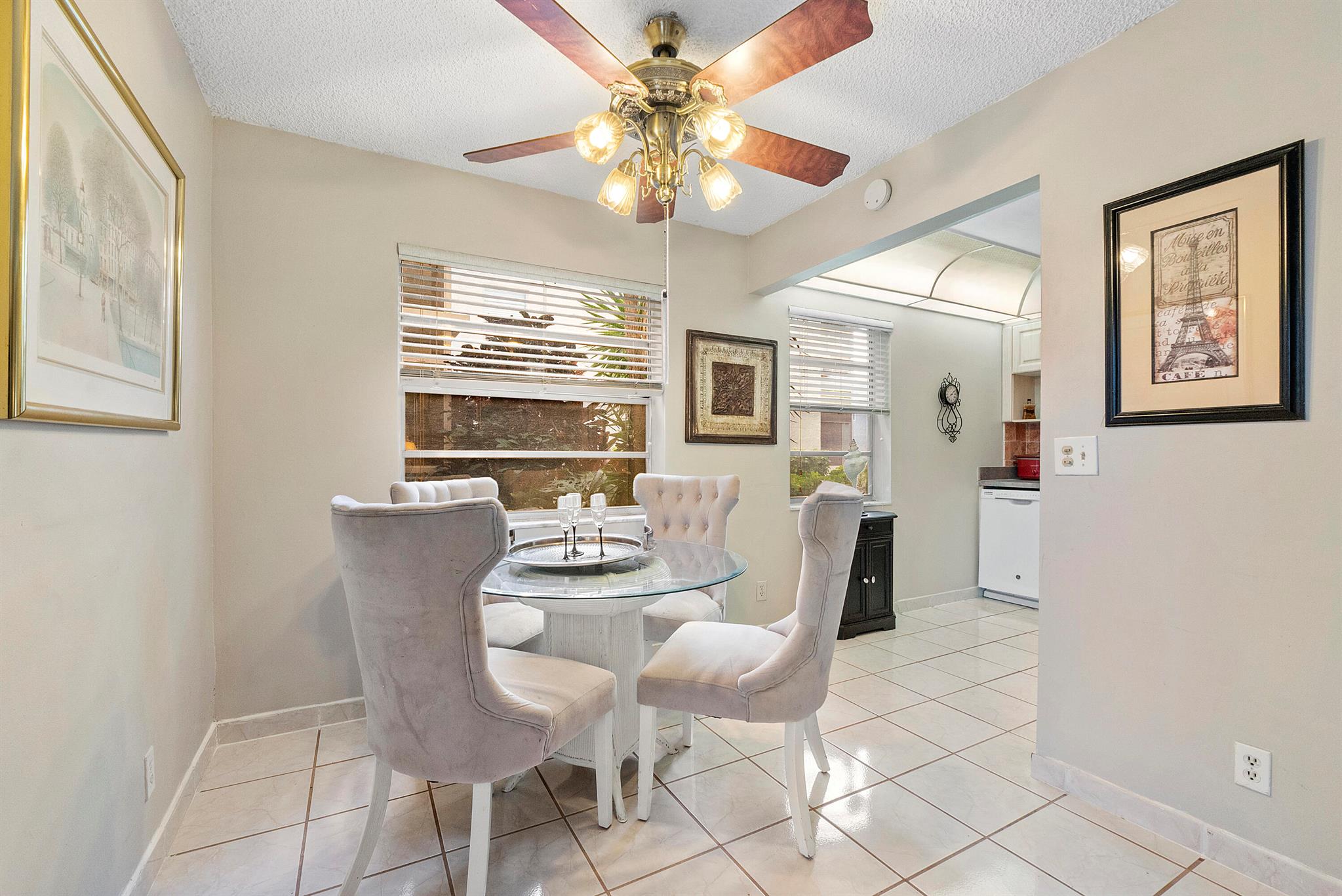 KINGS POINT FLANDERS COND - Residential