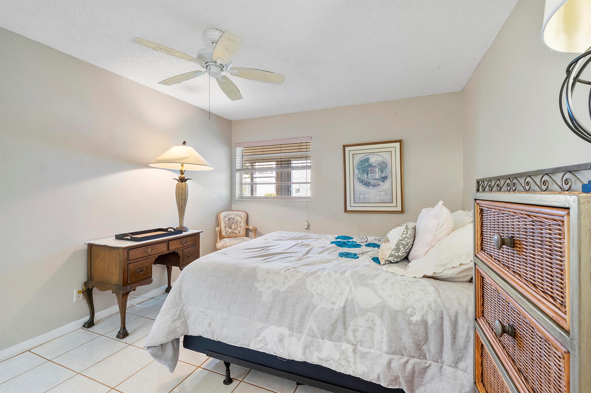 KINGS POINT FLANDERS COND - Residential
