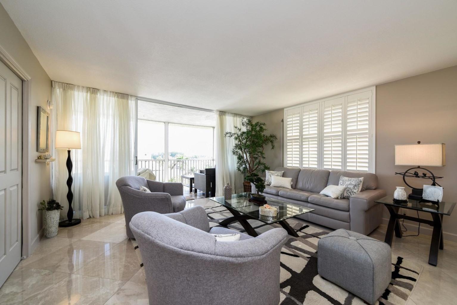 HARBOURSIDE - Residential Lease