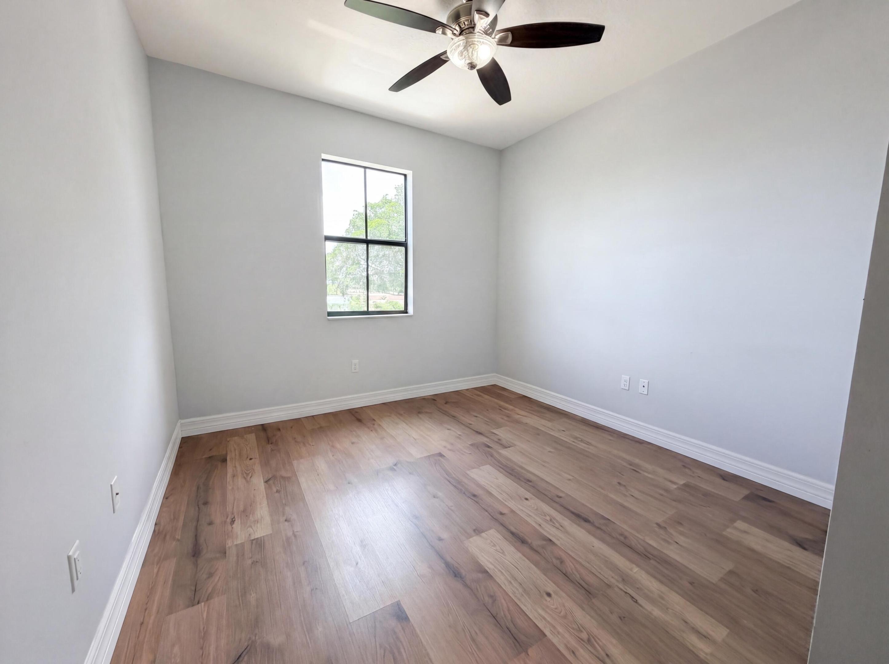 CENTRAL PARC SOUTH 182-173 B - Residential
