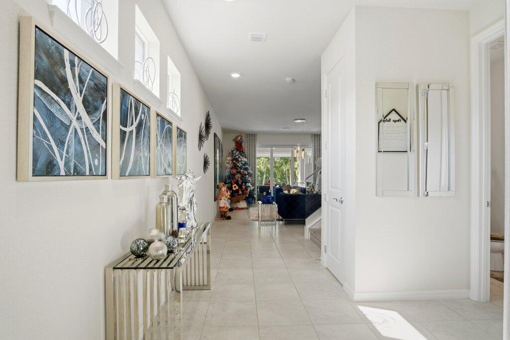 HILLCREST COUNTRY CLUB SO - Residential