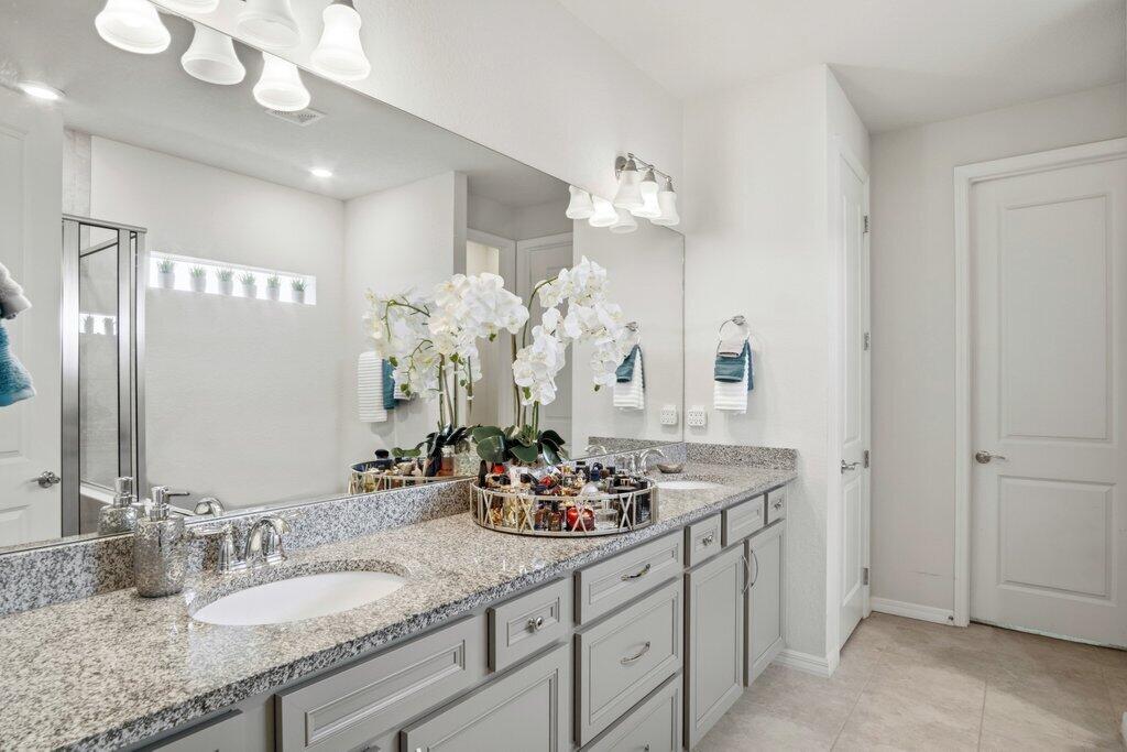 HILLCREST COUNTRY CLUB SO - Residential